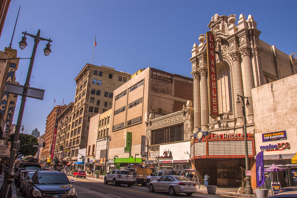 Los Angeles Theater by www78 is licensed under CC BY-NC 2.0